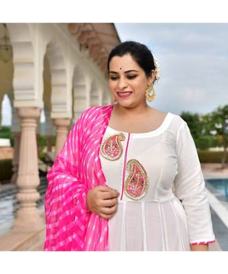 Rose White Pure Georgette Gota Anarkali With Leheriya Dupatta & Pants 5