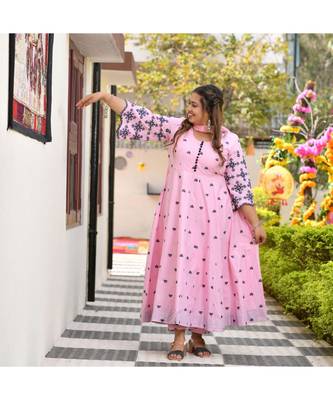 Meadow Sweet Chikankari Anarkali Set 4