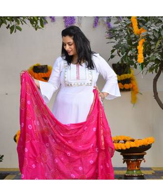 White & Gulabi Gota Suit Set 3