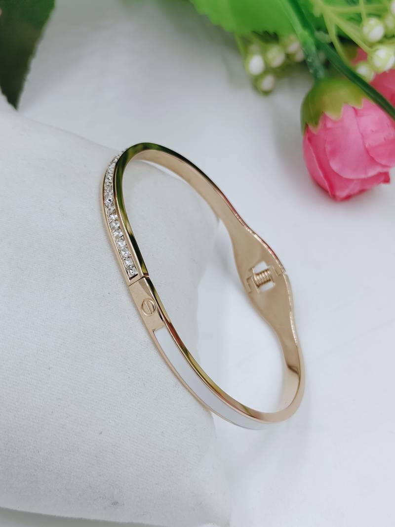 Stylish Trendy Western Wear Design Kada for Women and Girls