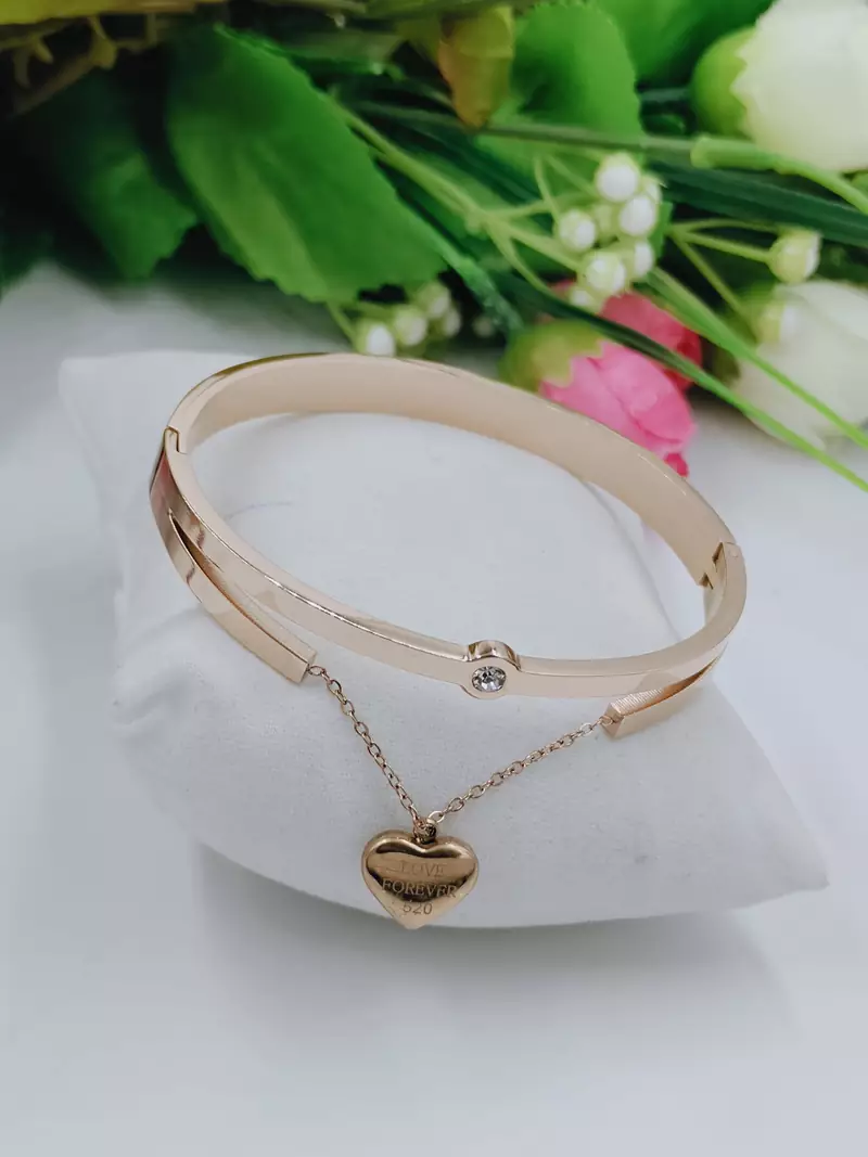 Stylish Trendy Heart Design Kada for Women and Girls