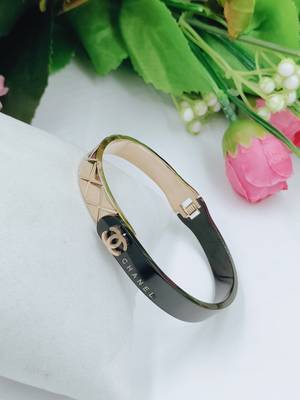 Stylish Trendy Western Wear Design Kada for Women and Girls 1