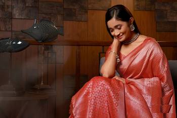 Woven Kanjivaram WOVEN SILK BLEND Saree Special Wedding Edition 2