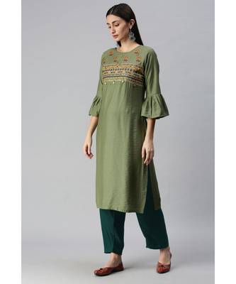Green Hand Embroidered Mirror Work Kurta with Trousers & Bandhani Dupatta 4