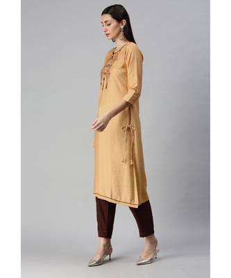 Beige Hand Embroidered Mirror Work Kurta with Trousers & Bandhani Dupatta 4