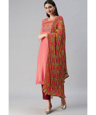 Peach-Coloured Hand Embroidered Kurta with Trousers & Bandhani Dupatta 3