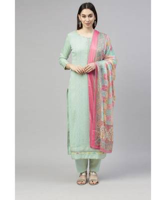 Women Green Ethnic Motifs Pure Silk Crochet Work Kurta with Trousers & Dupatta 3