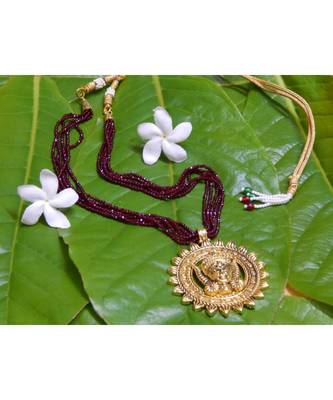 Maroon crystal necklaces 3