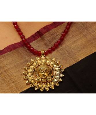 Maroon onyx necklaces 1