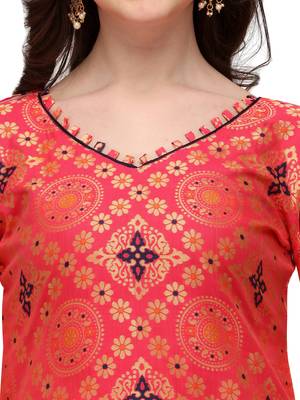 Pink zari woven banarasi silk salwar 4