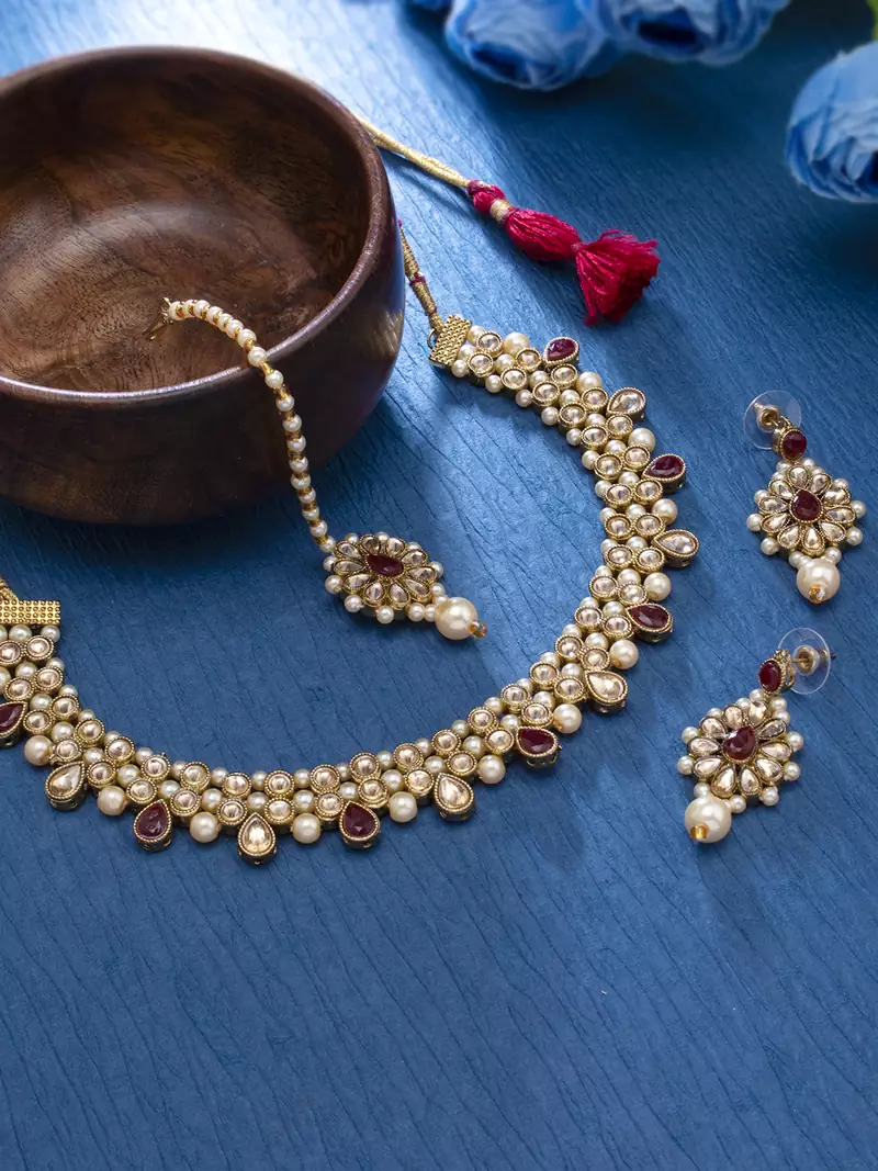 Red pearl necklace-sets