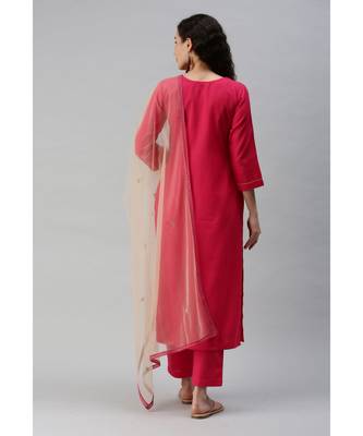 Women Magenta Embroidery Kurta Set with Net Dupatta 2