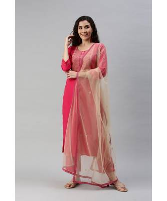 Women Magenta Embroidery Kurta Set with Net Dupatta 3