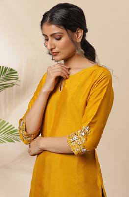 Mustard embroidered silk kurta 5