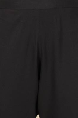 Black plain crepe salwar 4