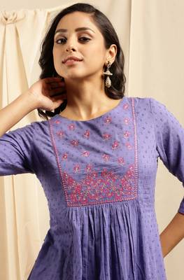 Purple embroidered cotton kurta 5