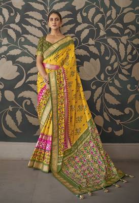 Yellow printed silk saree with blouse 1