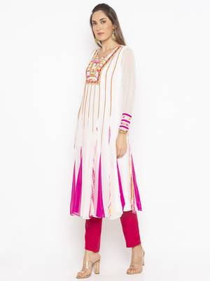 Off-white embroidered georgette kurta &-sets 3