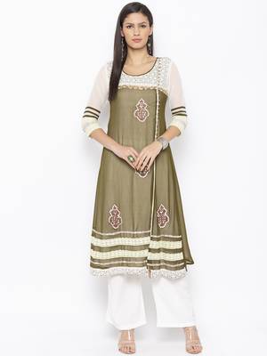 Green embroidered georgette kurta &-sets 1
