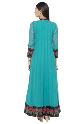Green embroidered georgette kurta &-sets 4