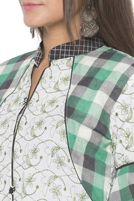 Off-white embroidered cotton kurta &-sets 5