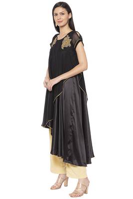 Black embroidered georgette kurta &-sets 3