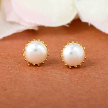 White Pearl Studs 1