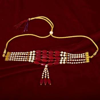 Traditional Pearl Necklaces 1