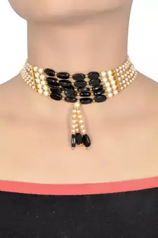 Traditional Pearl Necklaces