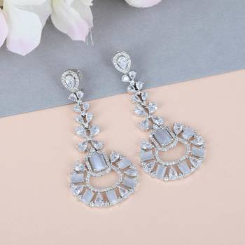 Traditional Diamond Earrings 1