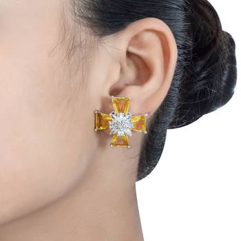 Monalisa Studs Earrings 2
