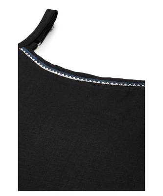 Women Black Gotta Patti Kurta with Pant & Foil Printed Dupatta 5