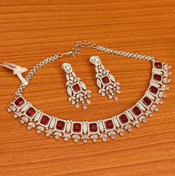 Red necklace-sets 1