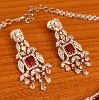 Red necklace-sets 2