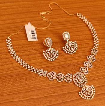 White necklace-sets 1