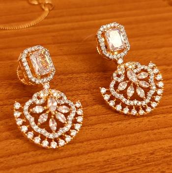 White necklace-sets 2