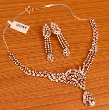 White necklace-sets 1