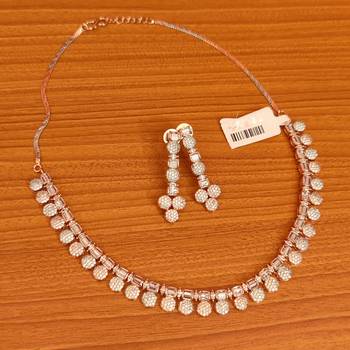 White necklace-sets 1