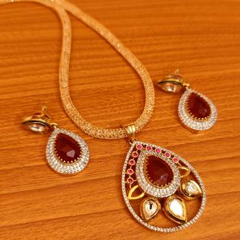 Red pendants 1