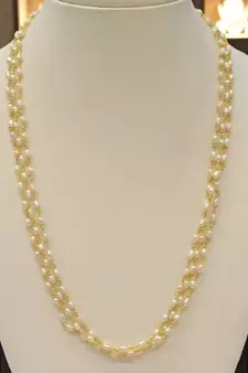 White pearl necklaces