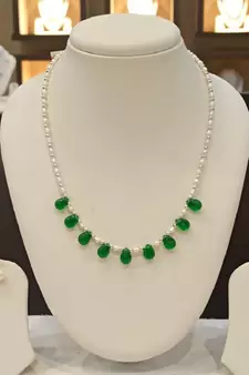 Multicolor pearl necklaces
