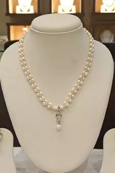 White pearl necklaces