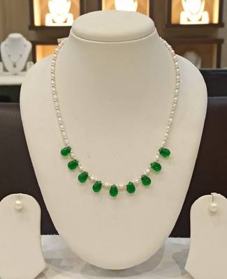 Multicolor pearl necklaces 1