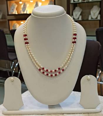 Multicolor pearl necklaces 1