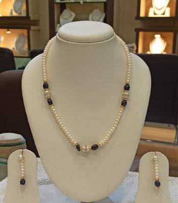 Multicolor pearl necklaces 1