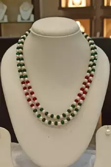 Multicolor pearl necklaces