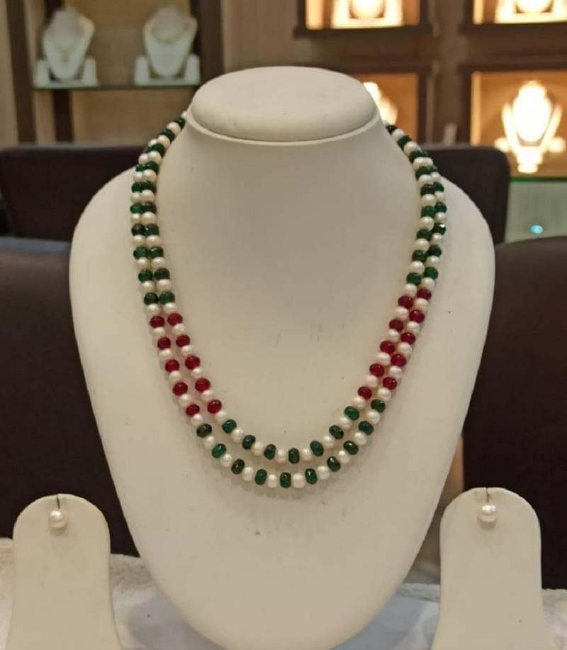 Multicolor pearl necklaces