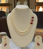 Multicolor pearl necklaces