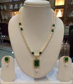 Multicolor pearl necklaces