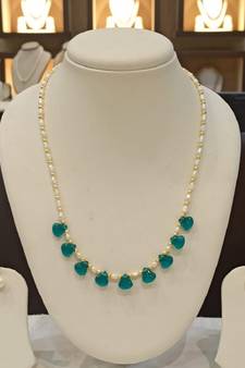 Multicolor pearl necklaces